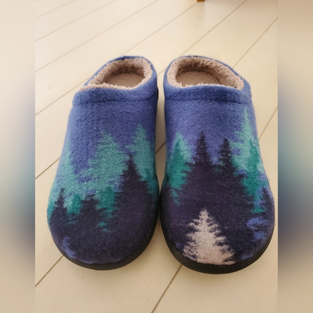 L.L. BeN Women's Daybreak Scuffs, Motif - Rustic Blue/Ombre Trees